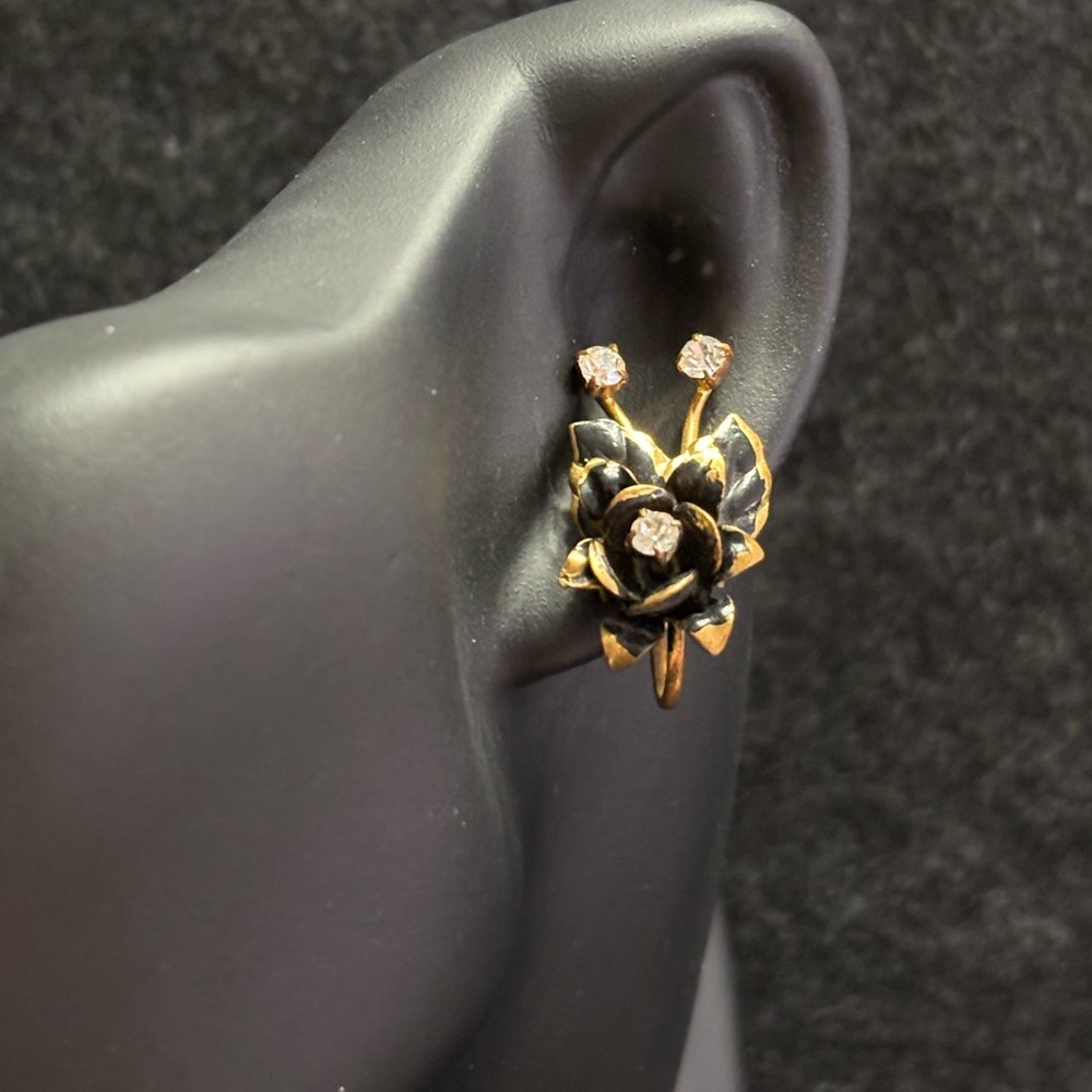 Vintage Made in Austria Black & Gold Enamel Rose w/Rhinestone Accent Earrings